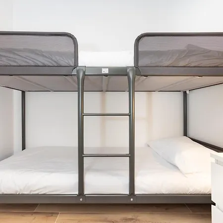 Home2book Spacious With Private Parking